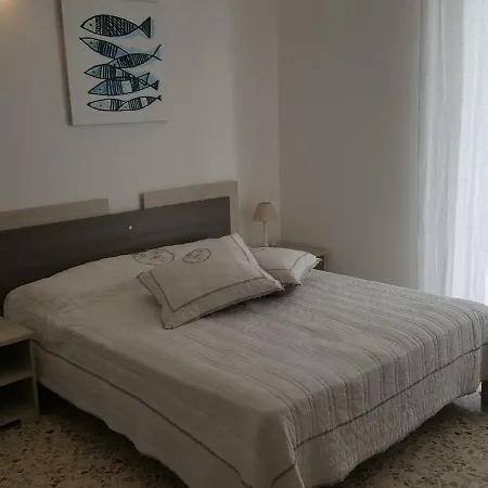 Seafront Leti - Pono مونوبولي