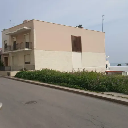 Seafront Leti - Pono مونوبولي