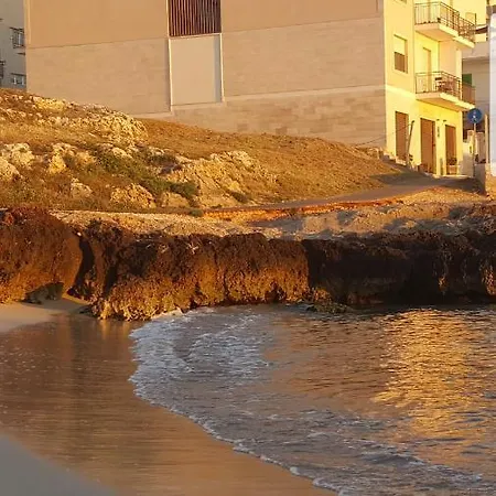 Seafront Leti - Pono *